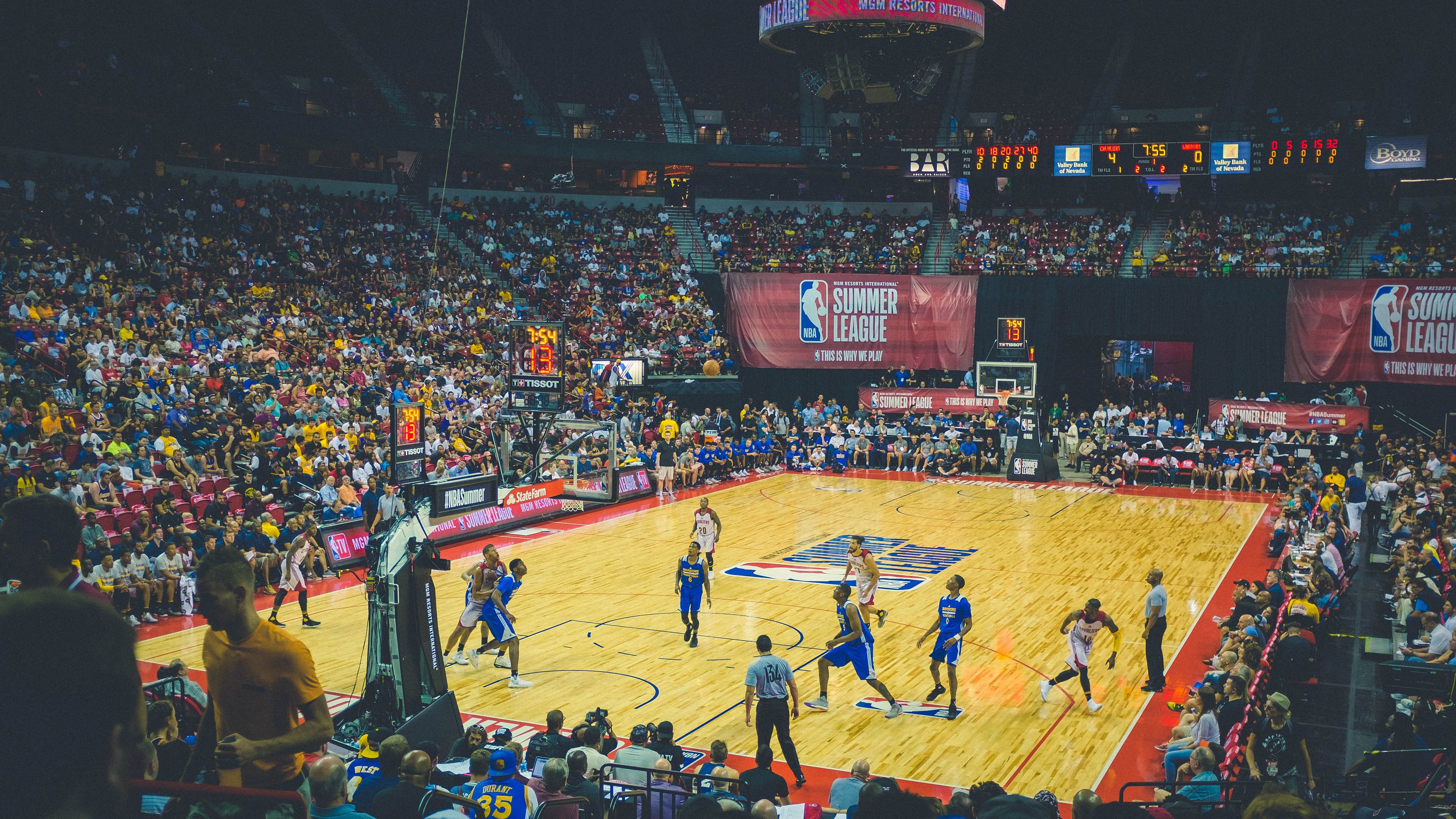 热火召开战术创新讨论营鼓励球员建言献策